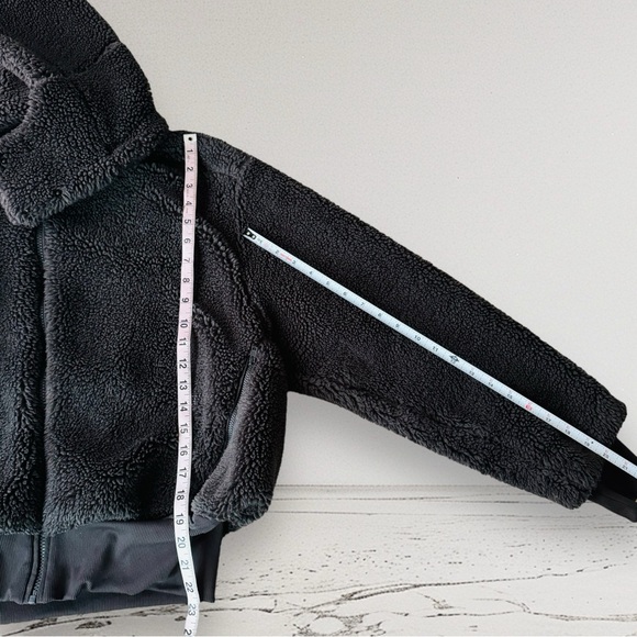 ALO YOGA Foxy Sherpa Jacket Brown Size M - Picture 7 of 16